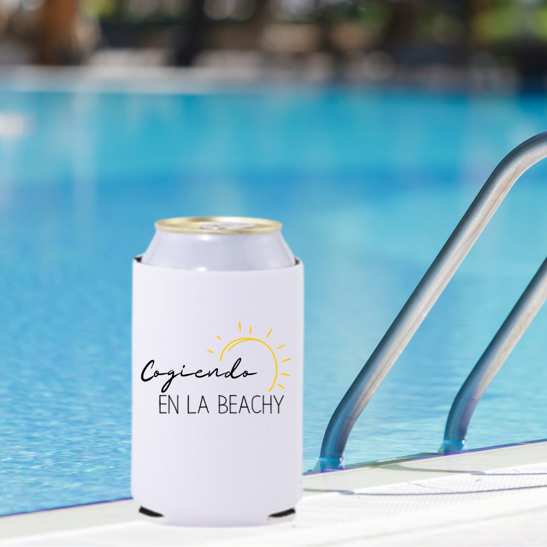 Cogiendo Sol el la Beachy Koozie - Five Elements Home Essentials